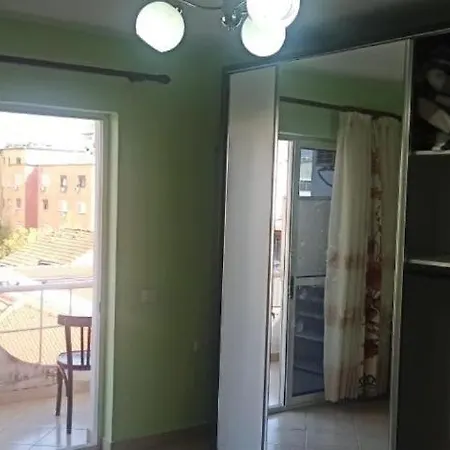 Hostel Royal 2 Opposite Nalu Bar *