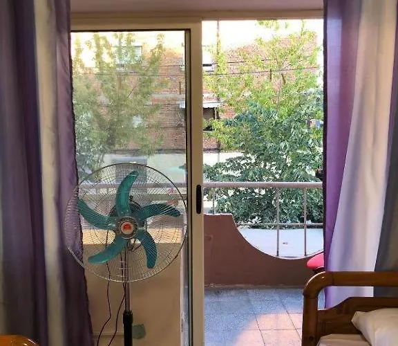 بيت شباب Royal 2 Opposite Nalu Bar