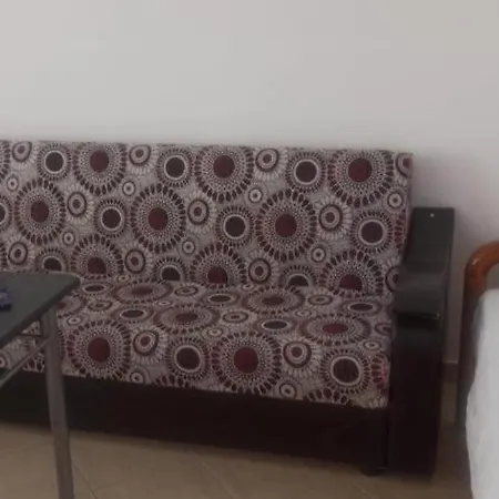 Royal 2 Opposite Nalu Bar Hostal