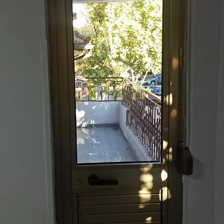 Royal 2 Opposite Nalu Bar Hostal