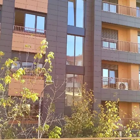 Royal 2 Opposite Nalu Bar Hostel Tirana