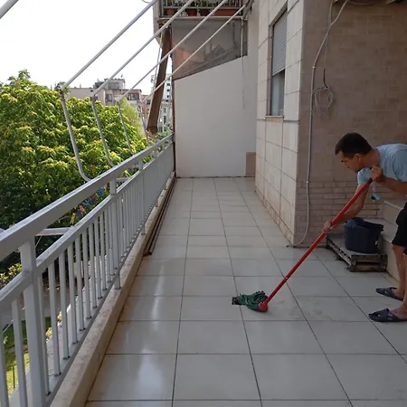 Royal 2 Hostel Tirana