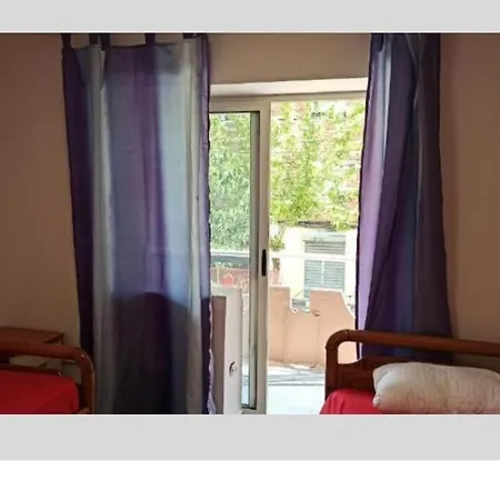 Hostal Royal 2 Opposite Nalu Bar Tirana