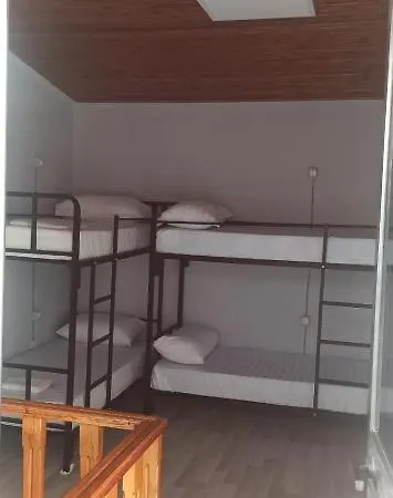 Royal 2 Opposite Nalu Bar Hostal *