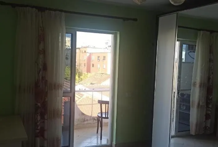 Hostel Royal 2 Opposite Nalu Bar Tirana